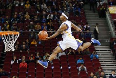 太阳队交易传闻：布克动向与波特成关键筹码，球队阵容升级策略揭晓